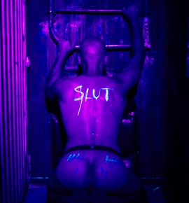 BLACK LIGHT WHITE PARTY